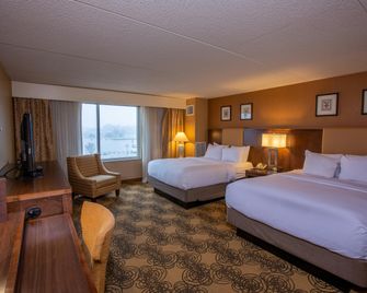 DoubleTree by Hilton Hotel Bay City-Riverfront - Bay City - Bedroom