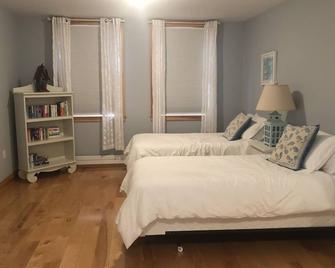 Beautiful spacious family home, close to town, golf course, & shoppingbrbrbrbr - Northeast Harbor - Schlafzimmer