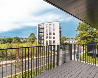 Grange Two by Dublin At Home - Dublin - Balcony