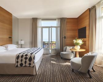 Hôtel Ermitage - Évian-les-Bains - Bedroom