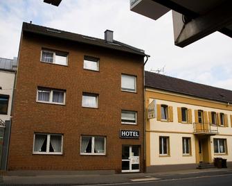 Hotel zum Schwan Weilerswist - Weilerswist - Edificio