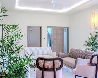 Girisadan Homestay - Jaipur - Lounge