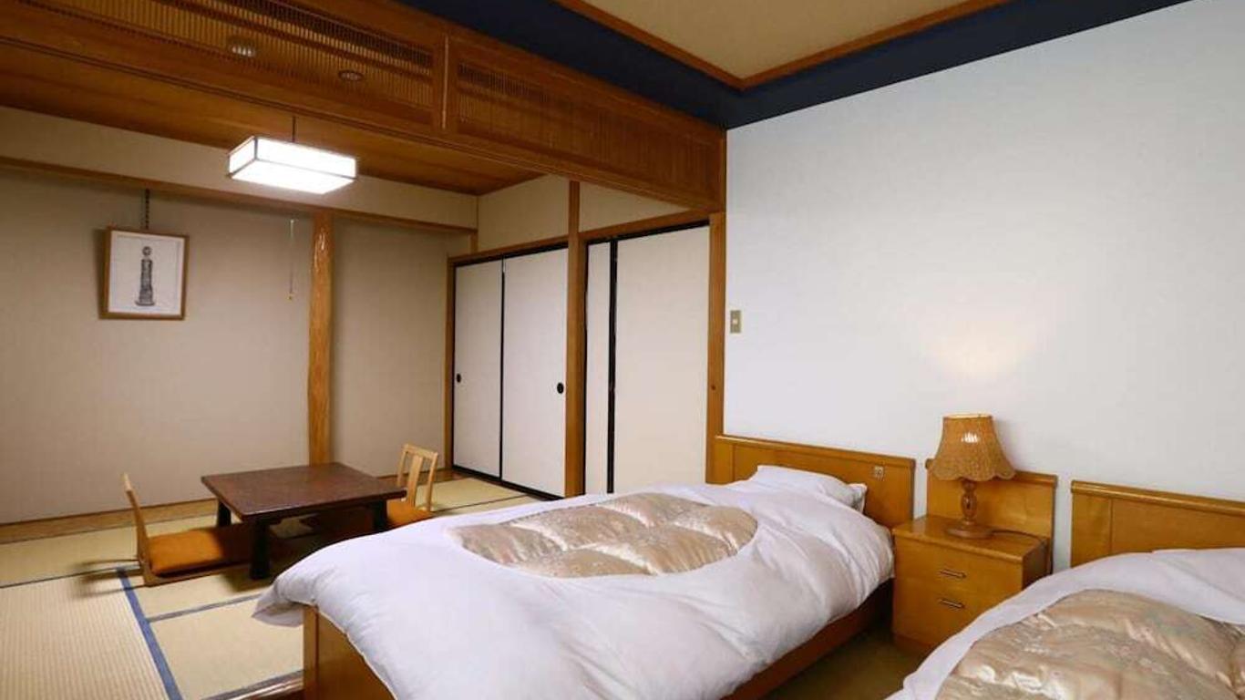 Shinshu Nozawa Onsen Tokiwaya Ryokan