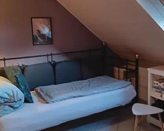 Romantische Ferienwohnung Rheingold 50 qm für 2 bis 4 P - Bacharach - Bedroom