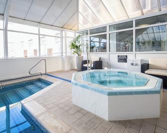 The Monterey Hotel, Sure Hotel Collection by Best Western - Jersey - Piscina