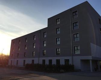 Hotel Anna Hilden - Hilden - Будівля