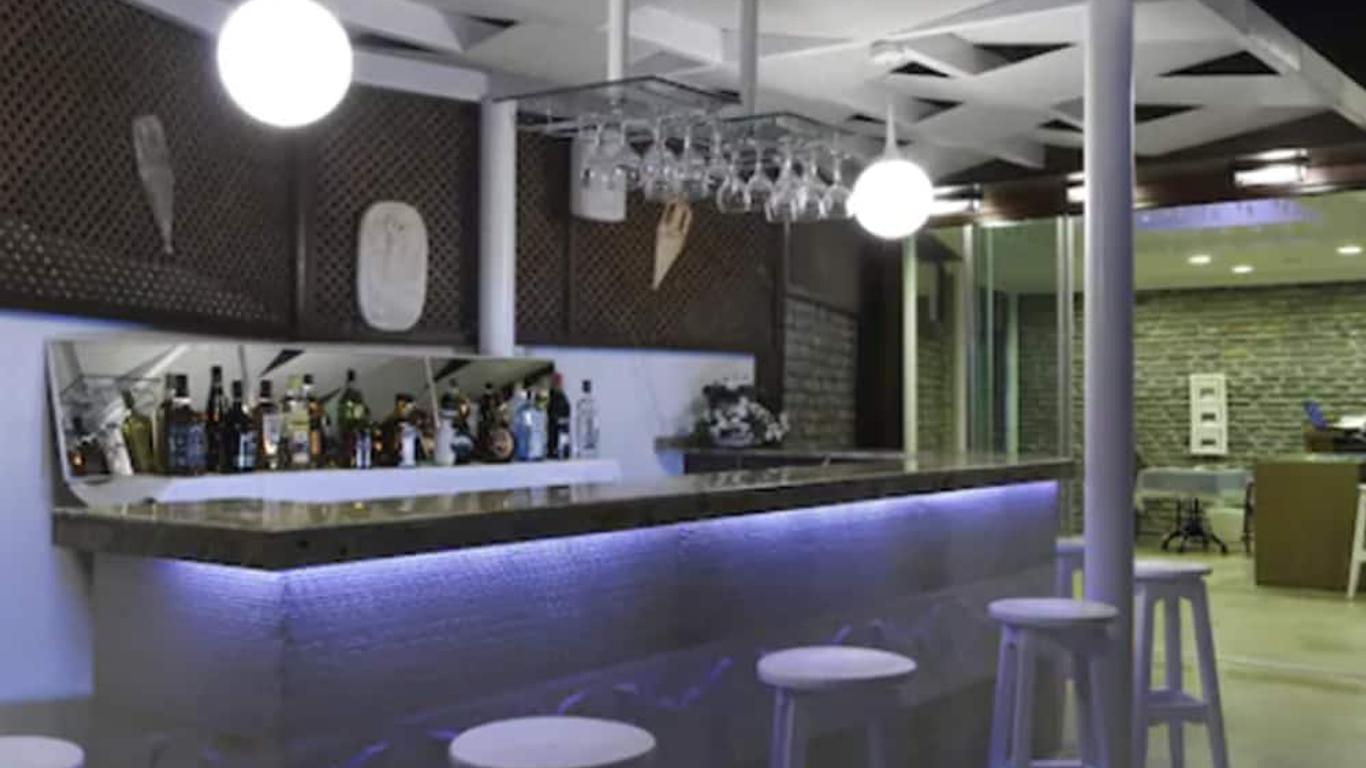 Costa Asmin Hotel