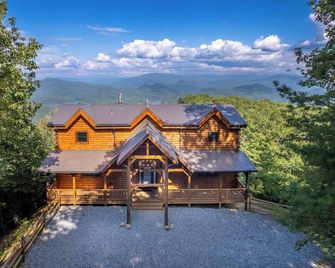 High Country Cabin - Mountain & Fontana Lake Views - Hot Tub - Almond - Building
