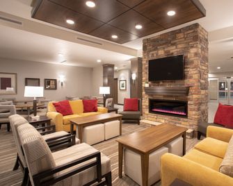 Staybridge Suites Rapid City - Rushmore By IHG - ראפיד סיטי - טרקלין
