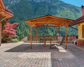 Accommodation With Wellness Center, in Val di Sole - Caldes - Patio