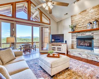 Altitude with Gratitude - Whittier - Living room