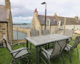 Craignure, Pet Friendly, Character Holiday Cottage In Gardenstown - Banff - Balcón