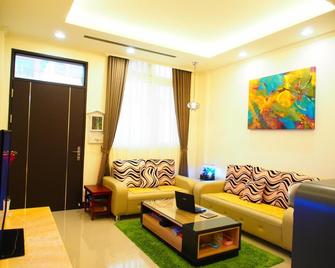 Happy Stays Inn - Hengchun Township - Living room