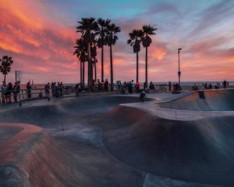 ذا كيني - شاطئ البندقية - لوس أنجلوس - وسائل الراحة في مكان الإقامة