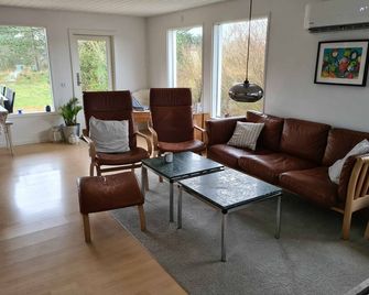 Lovely Cottage Full Of Holiday Atmosphere - Rodby - Living room