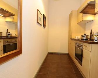 Aparthotel Markt Fuffzehn - Stralsund - Kitchen