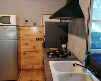 Gîte in the countryside, ideal for green vacations, 5 minutes from bird lake. - Puyjourdes - Servicio de la habitación