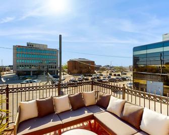 Downtown Delight - Muncie - Balcony