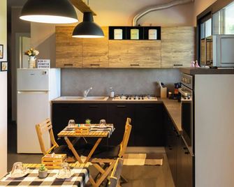 Xihouse Bed & Apartments - Iglesias - Iglesias - Cocina