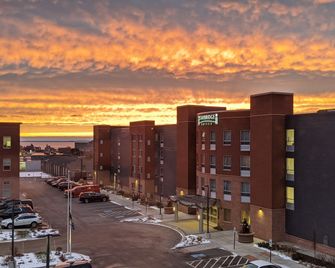 Staybridge Suites Marquette By IHG - Marquette - Bygning