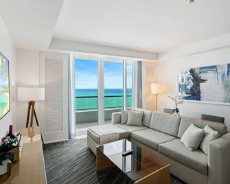 Oceanfront Ritz-Carlton 1 Bedroom Luxury Residence - Fort Lauderdale