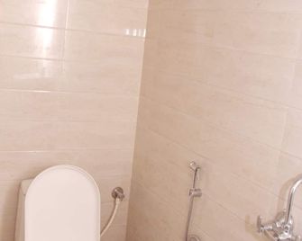 Viva Guest House - Panaji - Bathroom