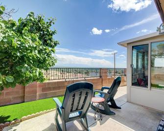 Balloon Views - Rio Rancho - Balcony