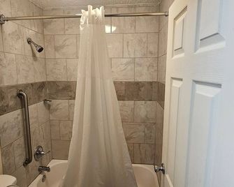 Quality Inn Sumter Near Shaw Afb - Sumter - Salle de bain