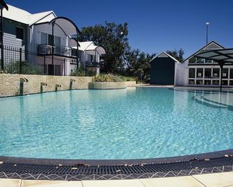 Mandurah Quay Resort - Mandurah - Pool