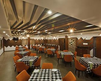 Malabar Heritage Hotels - Malappuram - Restaurant