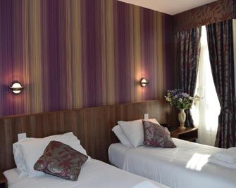 Star Anglia Hotel City Center by OYO - Colchester - Bedroom