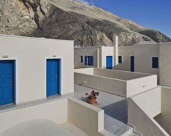 Irigeneia Hotel - Perissa