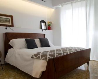 Limen Matera Guesthouse - Matera - Bedroom
