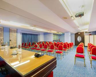 Hotel Delfino Venezia Mestre - Venetia - Sală de reuniune