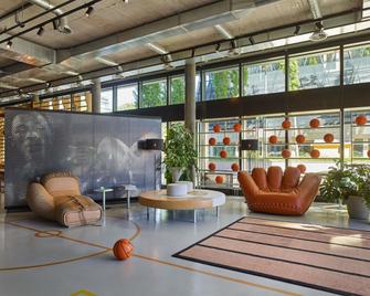 25hours Hotel Zurich West - Ζυρίχη - Σαλόνι ξενοδοχείου