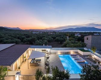 Villa Alitocatos - Drapanias - สระว่ายน้ำ