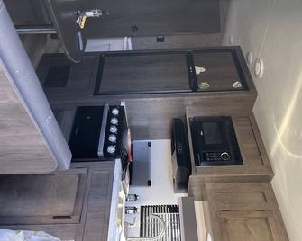 Travel trailer - Brawley - Kitchen