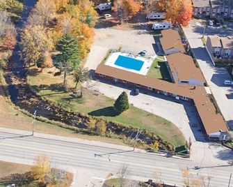 Franklin Motel, Tent & Trailer Park - North Bay - Toà nhà