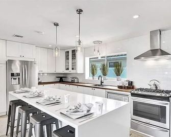 Beach Bliss: Heated Pool, Bbq & Tropical Vibes - Pompano Beach - Kitchen
