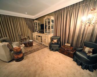 Fusion Boutique Hotel - Polokwane - Living room