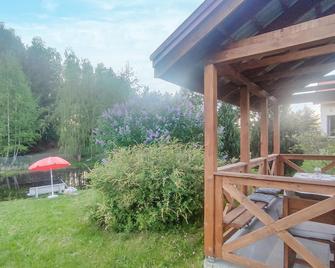 4 Bedroom Amazing Home In Ilawa - Iława - Patio