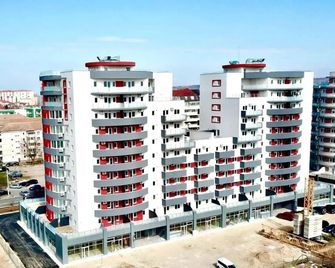 A&C Hotel Rooms - Up in the Sky - Oradea - Building