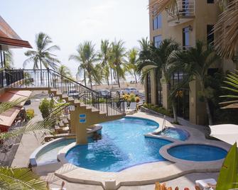 Balcon del Mar Beach Front Hotel - Jacó - Pool