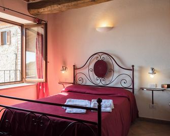 Bed & Breakfast Suvereto - Suvereto - Bedroom