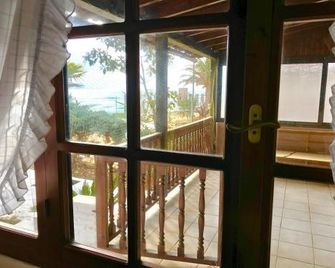 Holiday Home Sea Front - Paralia Mirtofitou - Balcón