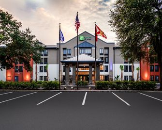 Holiday Inn Express Tampa-Brandon By IHG - Brandon - Gebäude