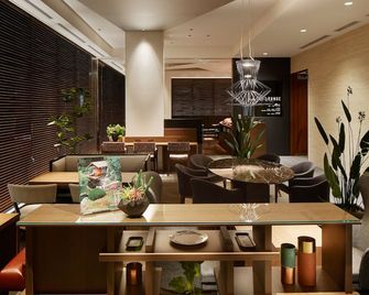 ميتسوي جاردن هوتل كيوباشي طوكيو ستيشن - طوكيو - مطعم