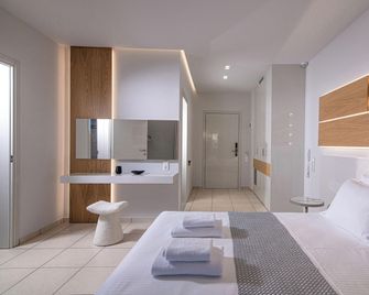 Filia Luxury Suites - Stalida