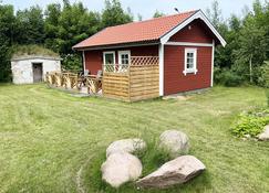 Newly built cozy cottage on the east side of Öland - Farjestaden - Gebäude