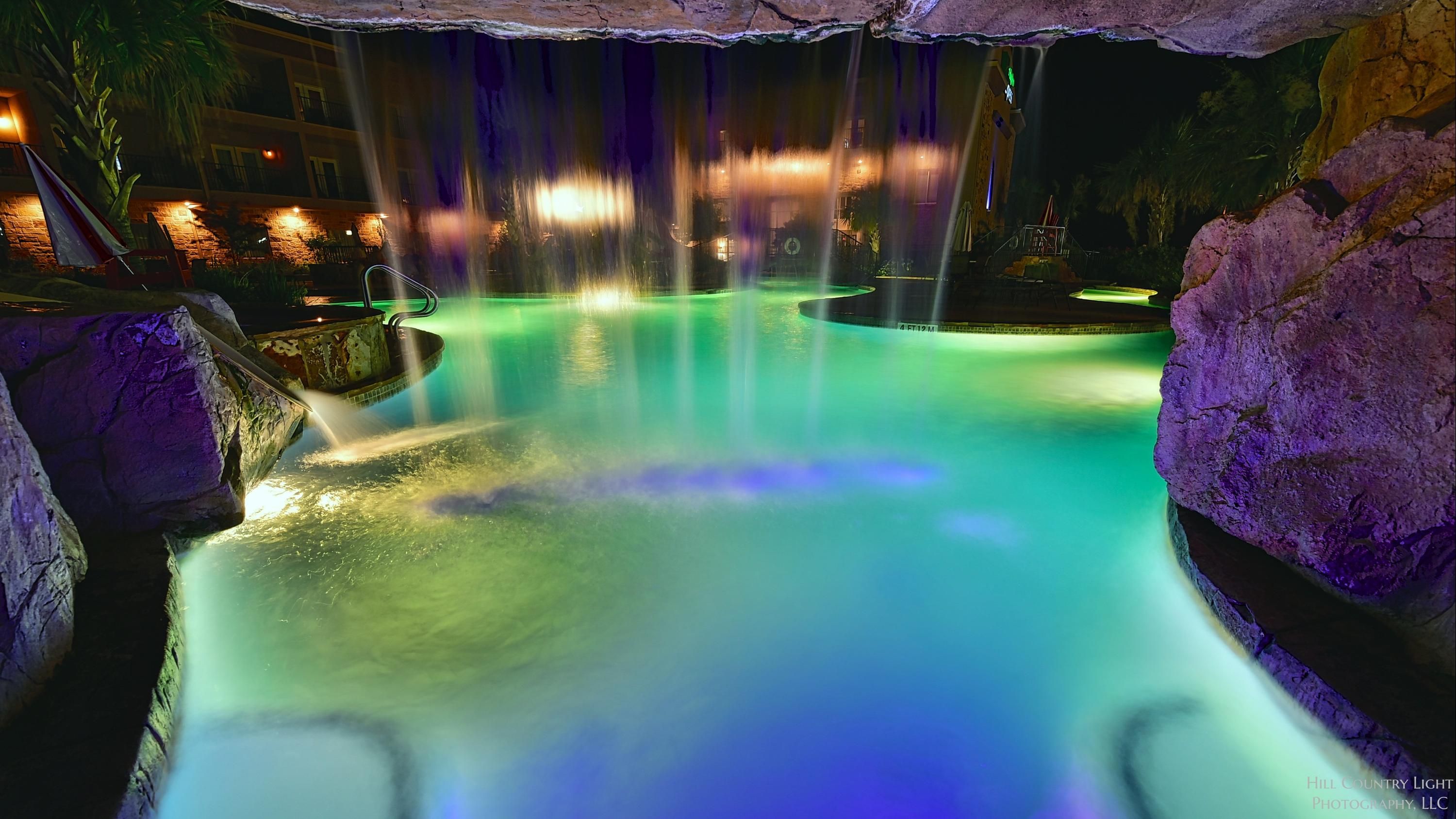 Holiday Inn Express & Suites Fredericksburg By IHG - פרדריקסברג - בריכה